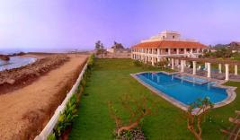 http://neemranahotels.com/palaces-india