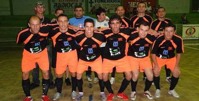 Siderópolis representado pelo "Guerreiros Orange Futsal"