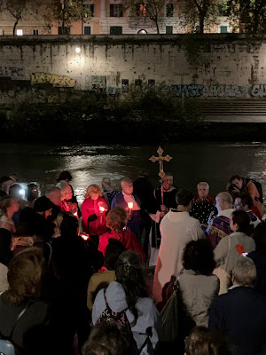 Commemorazione Defunti Tevere