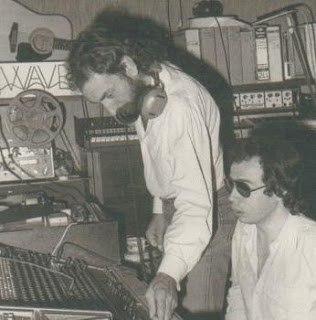 Dominique Perrier y Roger Rizzitelli en la consola del Studio Ferber durante los años 70