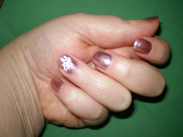 Early spring manicure
