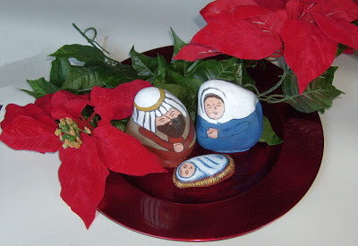 painted rocks, nativity scene figures, unique nativity sets, Cindy Thomas