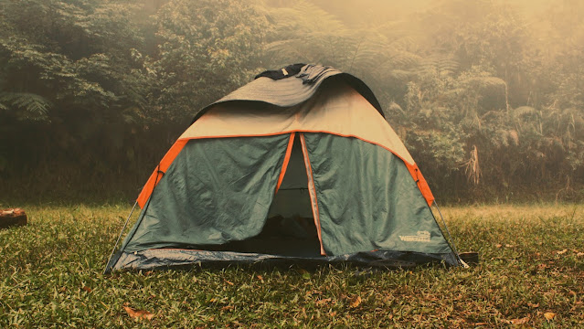 Tenda dome paling umum untuk kemah atau pendakian