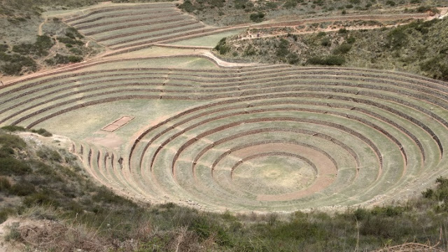 História de viagem-Campo de estudos Inca de Moray