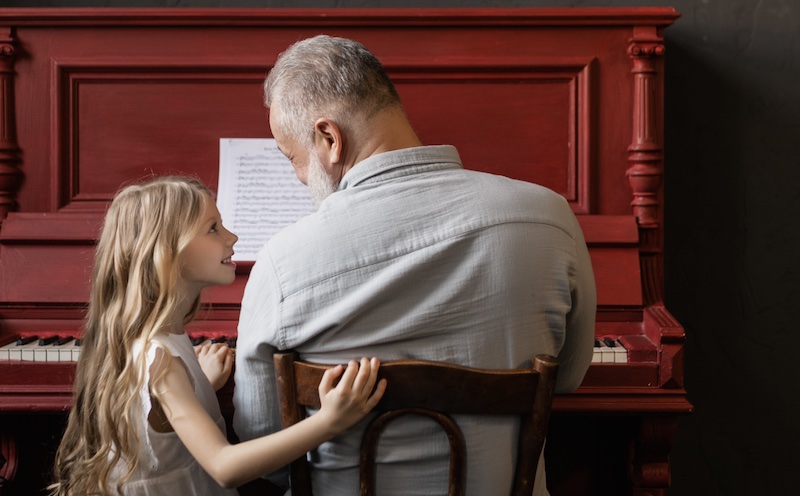 Little girl asking for lessons