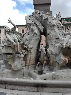 La fontana dei Quattro Fiumi a Piazza Navona, Roma
