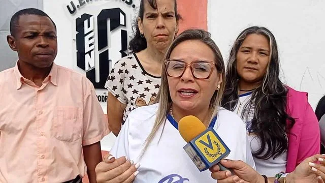 Venezuela: Diputados reciben miles de dólares en aguinaldos mientras bonificación de docentes venezolanos no llega a 80$