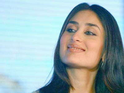 Kareena Kapoor ICC Press Conference Pics