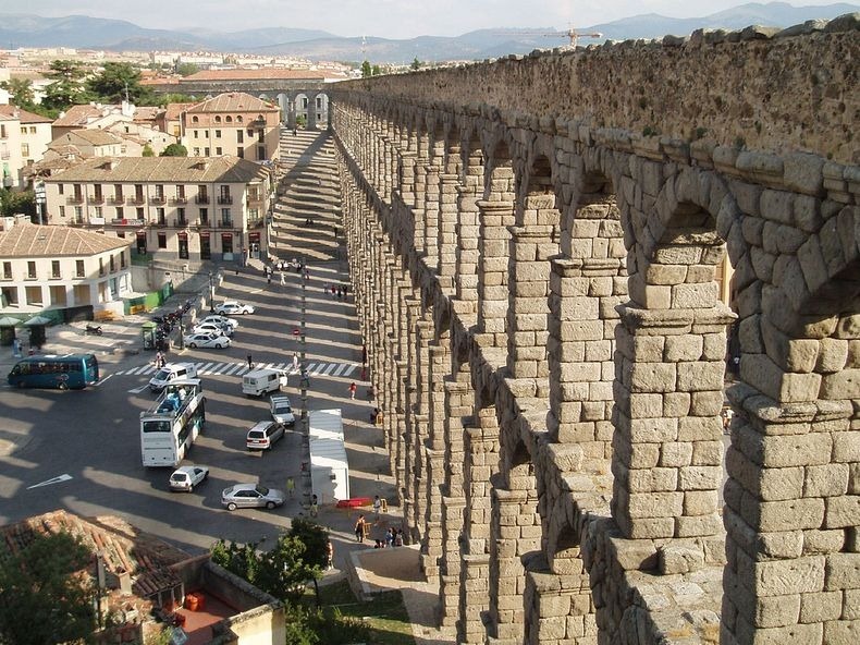 segovic-aqueduct-5