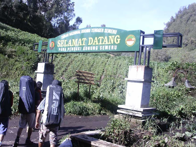 Obyek Wisata Gunung Semeru Jawa Timur