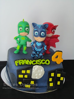 Bolo de aniversário PJ Masks