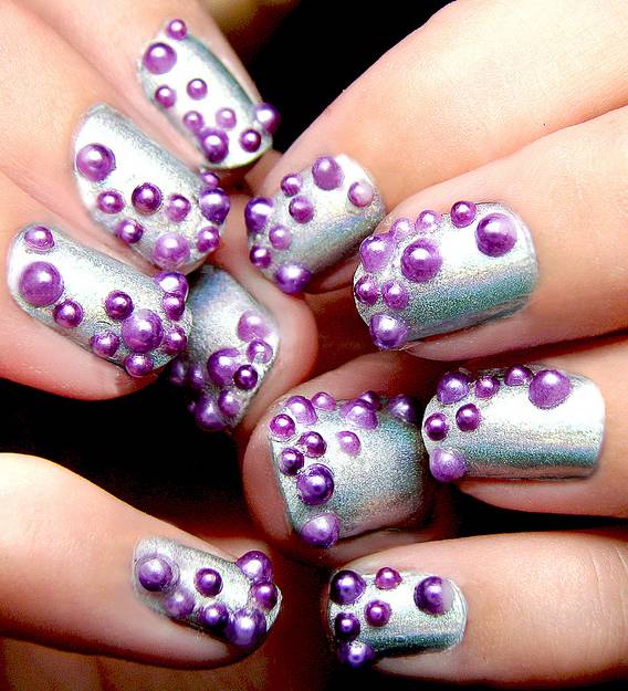 All right... now I wanted to show you some simple nails, which ...
