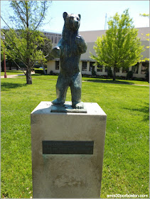 Fair Park: Berlin Bear Statue