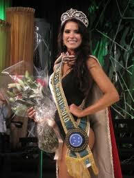 Debora Moura Lyra: Miss Brazil Universe 2010