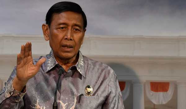 Wiranto Minta Pengungsi Gempa Ambon Kembali ke Rumah