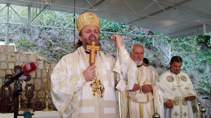 Епископ Стефан у Сланцима: Да исповедамо своју веру кроз Свете Тајне исповести и причешћа