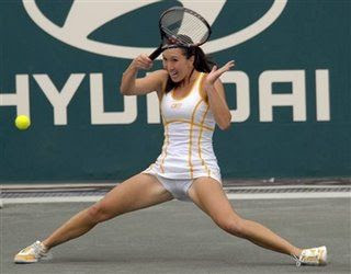 Jelena Jankovic oops