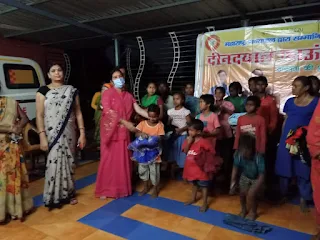 दीनदयाल फाउंडेशन संस्था के नेतृत्व में ज़रूरत मंद लोगों को भोजन वस्त्र वितरण किया गया | #NayaSaberaNetwork