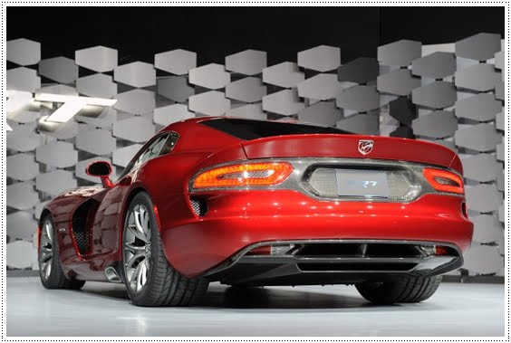 2013 SRT Viper Pictures #2