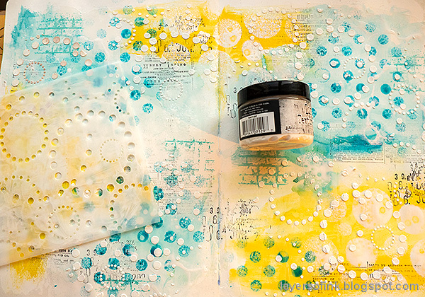 Layers of ink - Mixed Media Art Journaling Tutorial by Anna-Karin Evaldsson. Add texture paste.