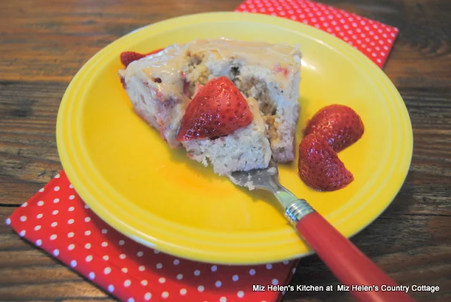 Strawberry Banana Bars with Peanut Butter Frosting at Miz Helen's Country Cottage