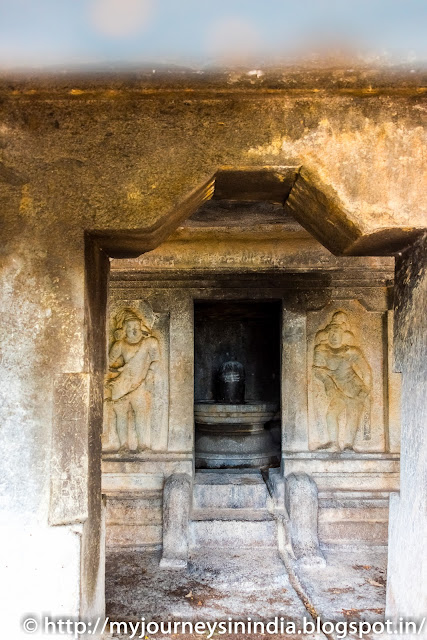 Rock cut cave temple at Thirukazhukundram Vedagiriswarar Temple