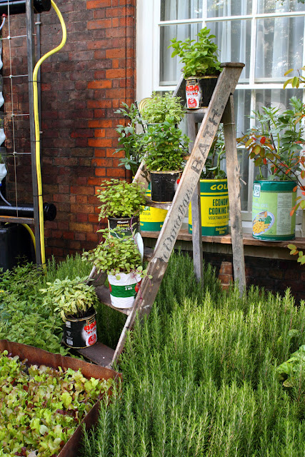 Creative DIY Gardening Ideas With Recycled Items