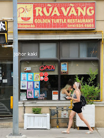 Golden Turtle Restaurant. Toronto's Most Famous Pho