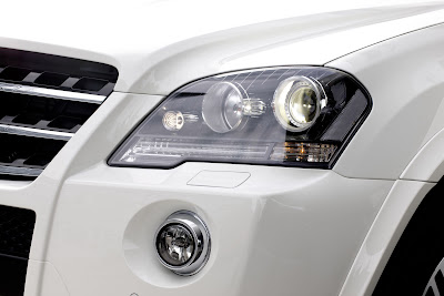 2011 Mercedes-Benz ML 63 AMG Front Light Car