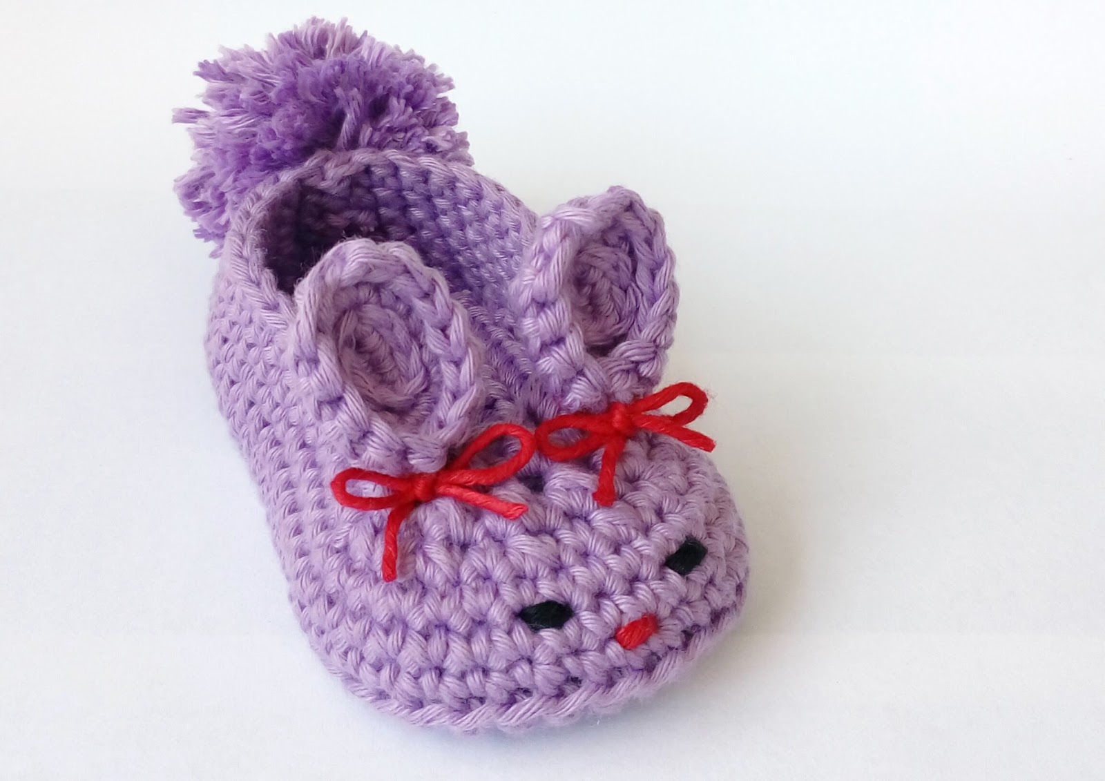 Luqy and Mary YarnWorks: Lovely Bunny Slipper