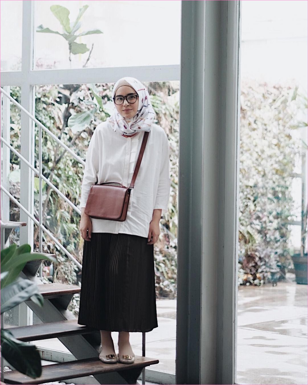 Outfit Baju Hijab Casual Untuk Ke Kantor Ala Selebgam 2018