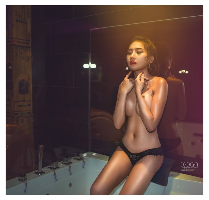 Sexy Vietnamese Girl Như Lan Nguyễn Topless