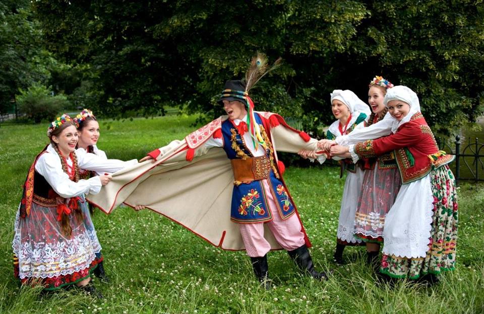 Lamus Dworski Krakow Costume A Guide To Polish Folk Costumes