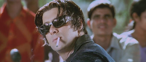 Screen Shot Of Hindi Movie Tere Naam (2003) Download And Watch Online Free at worldfree4u.com