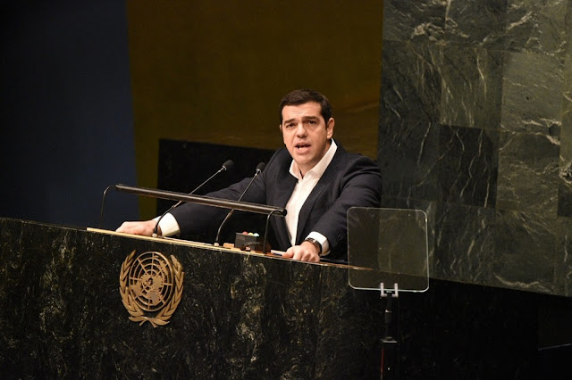 Το πραγματικό πρόβλημα με τα αγγλικά του έλληνα πρωθυπουργού