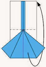 Bước 6: Gấp cạnh giấy về phía mặt đằng sau