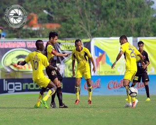 video cuplikan Gol  Barito Putera ke gawang Sriwijaya FC