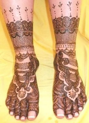 Super Dulhan Mehndi Designs for Feet 2013