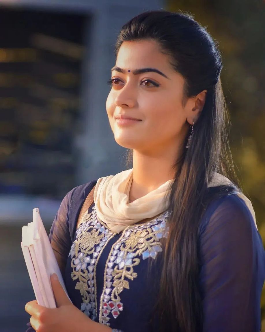 Rashmika Mandanna Latest Pics in Desi Look