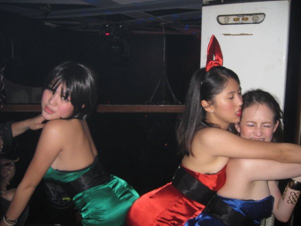 Ellen Adarna and Her Naughty Friends