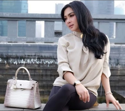 Hermes syahrini di indonesia