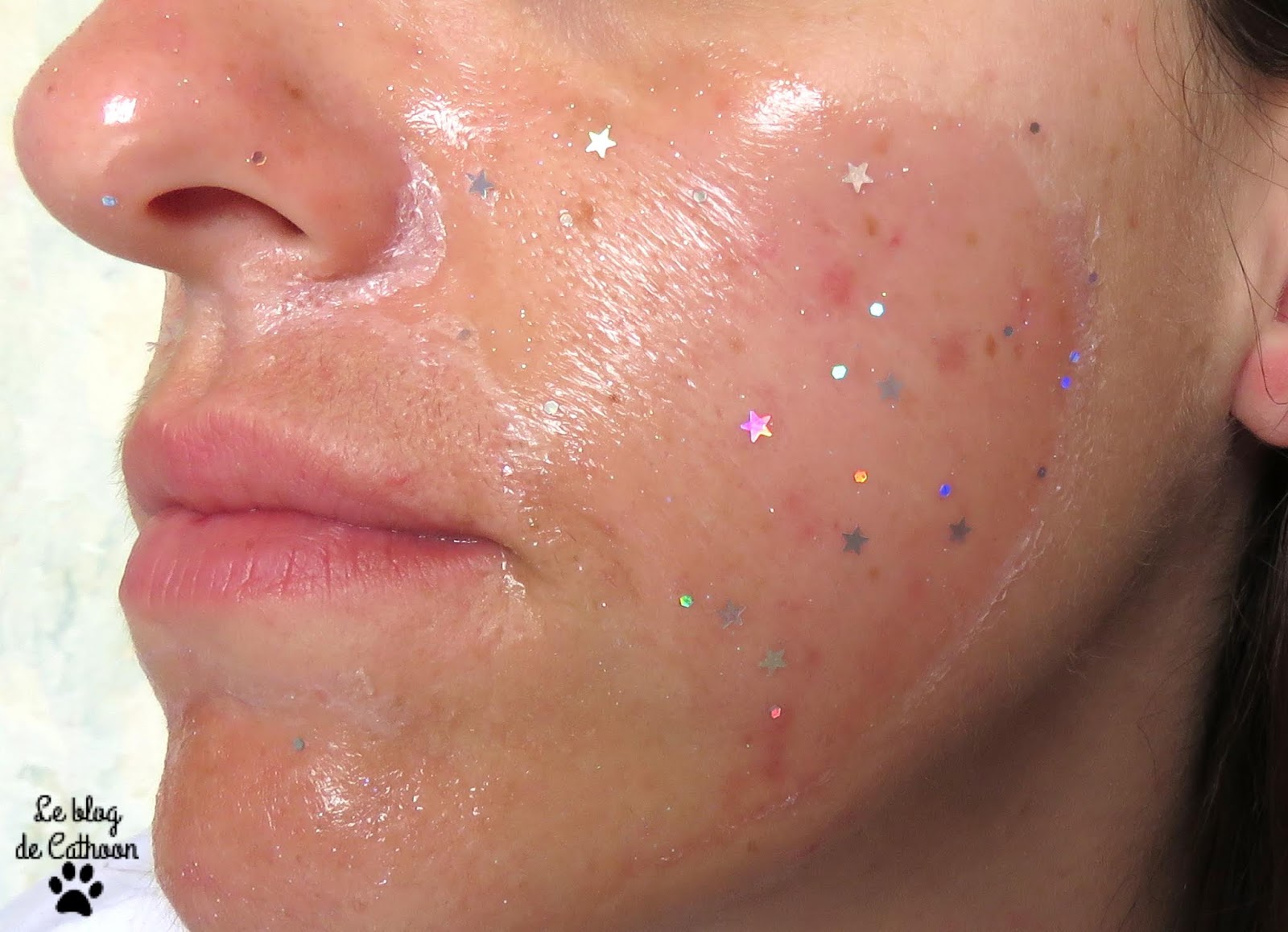 Peel-off Glitter Mask - Action