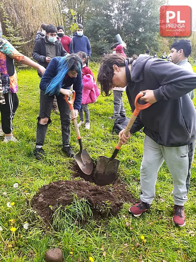 Intervención urbana en el Parque Chuyaca en el Día de la Tierra