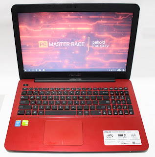 ASUS A555LF-XX122D - i5 - 15.6" - Dual VGA