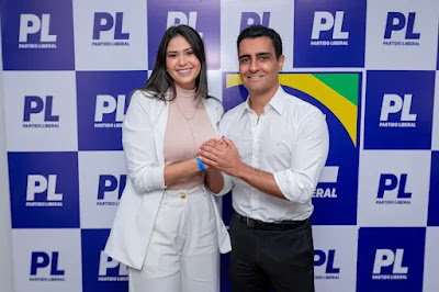 Camila Porciúncula aceita convite de JHC e lança pré-candidatura para vereadora em Maceió