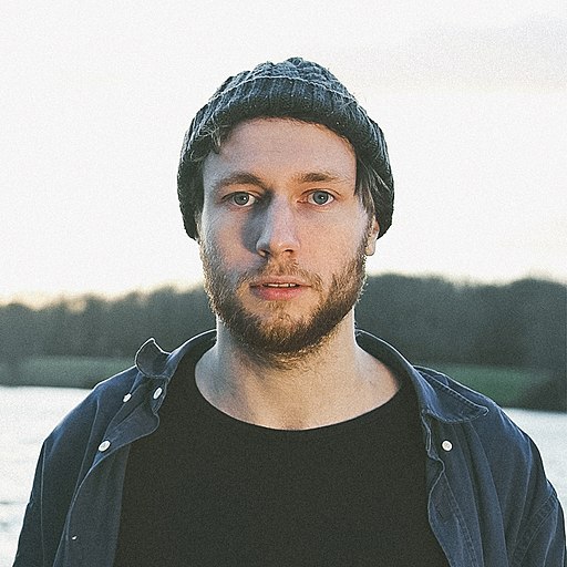 Watch Welsh Sound Designer Novo Amor Single "Opaline" (Video)