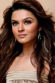 Aashka Garodia Hot Photo