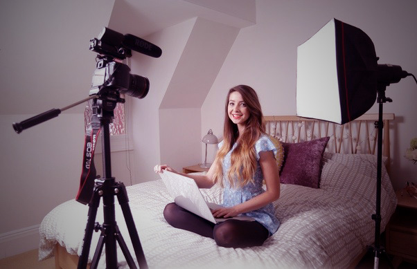 How to earn money from blogs, social media or websites