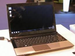 Akoya S4611 Ultrabook