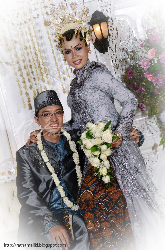  Model  Kebaya  Pengantin Modern 2013 